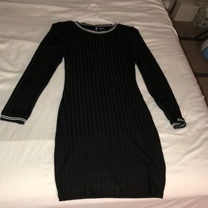 Slick long Sleeve Black Dress